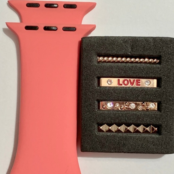 Accessories - Apple Watch band & 4 charms 42mm & 44mm rose gold
